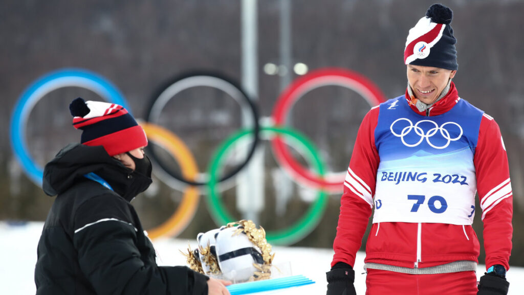Александр Большунов - олимпийский чемпион 2022 года