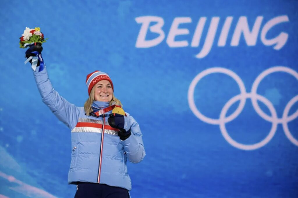 Марте Олсбю-Ройселанн - трехкратная олимпийская чемпионка 2022 года
