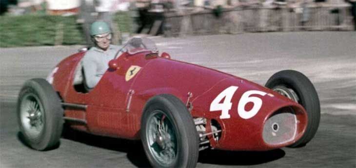Альберто Аскари за рулем болида Ferrari