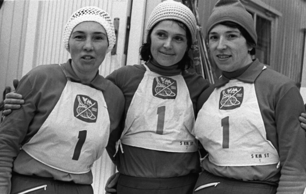 Алевтина Колчина, Рита Ачкина и Клавдия Боярских - золотой эстафетный состав сборной СССР на ЧМ-1966
