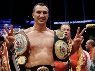 Владимир Кличко с чемпионскими поясами